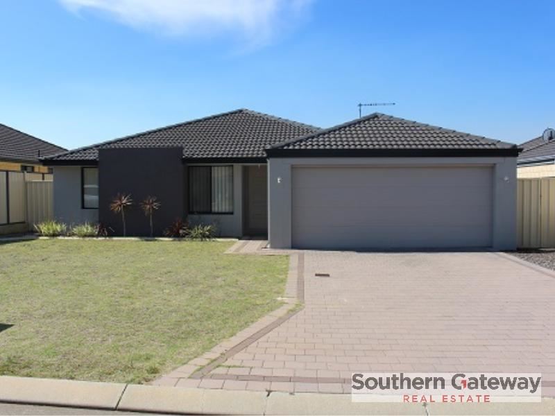 76 Centennial Avenue, Bertram