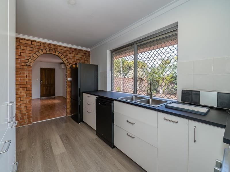 2/5 Louise Street, Rockingham