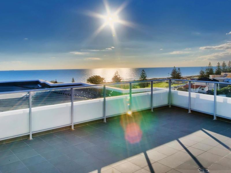 3/285 West Coast Highway, Scarborough