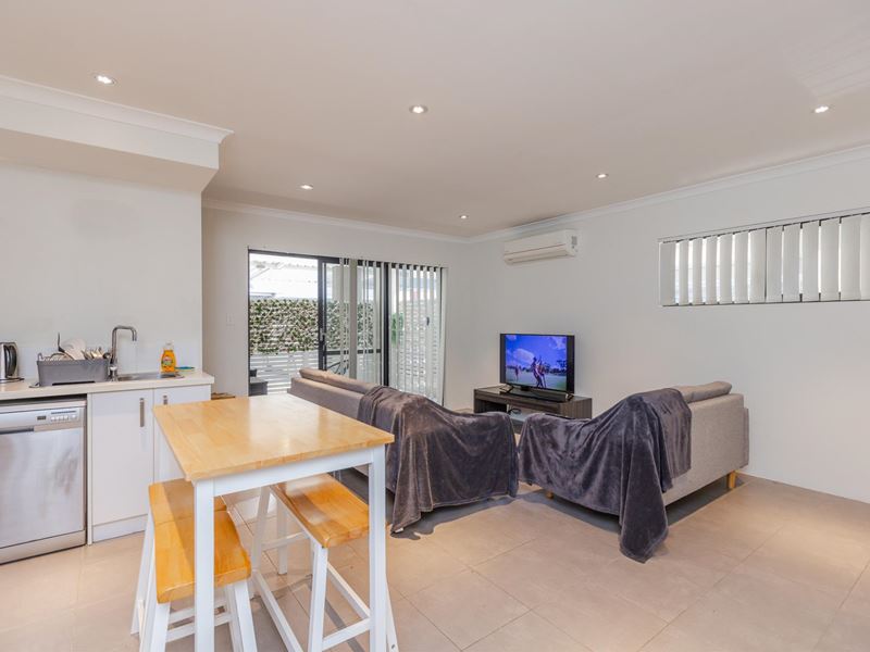 30/11 Rowlands Street, Kewdale WA 6105