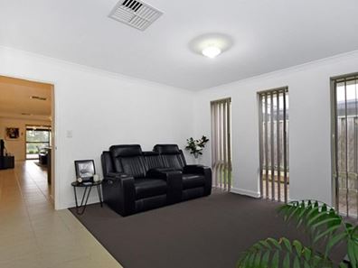 5 Goomally Turn, Ellenbrook WA 6069