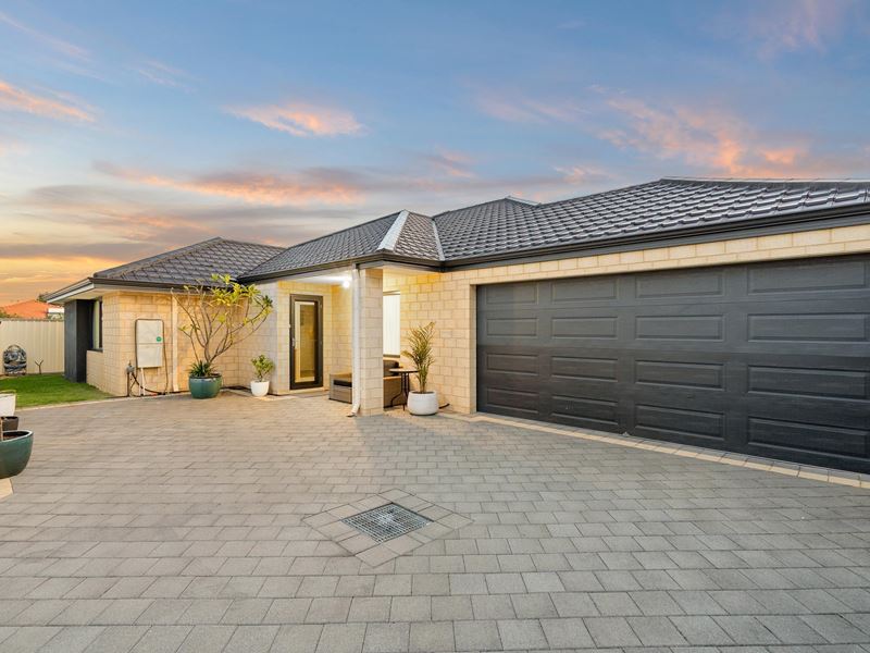 33A Fourth Avenue, Shoalwater WA 6169