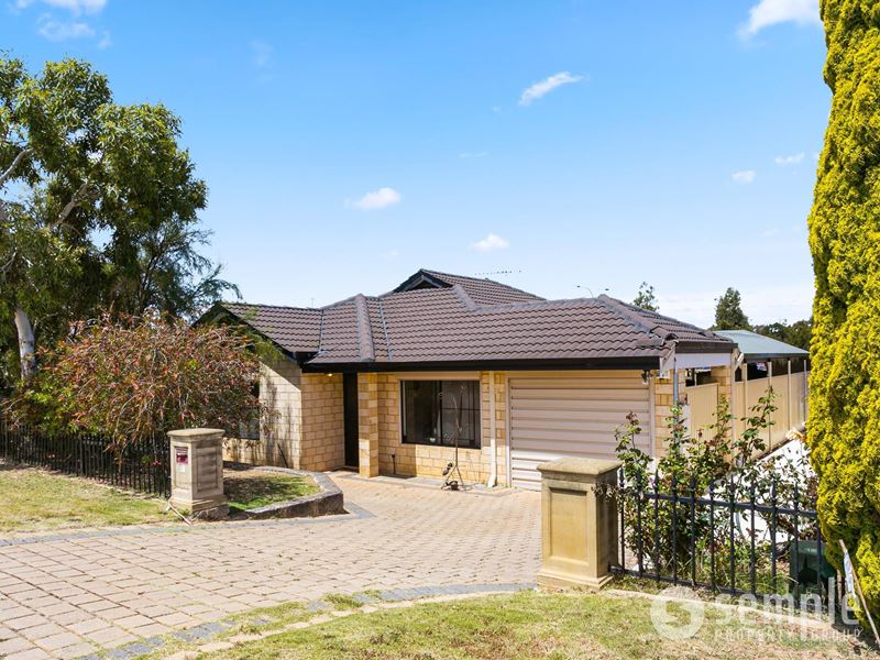 32a Yangebup Road, Yangebup