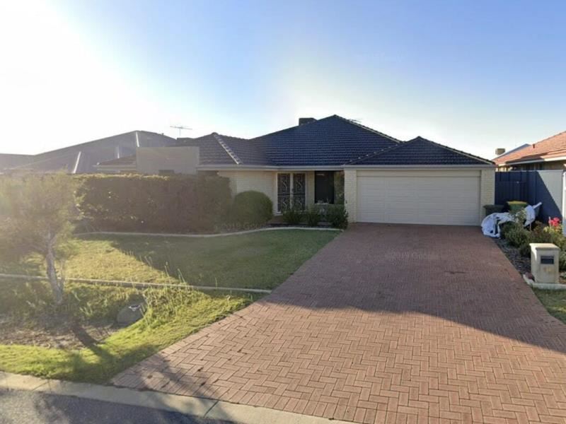 14 Silverpan Way, Byford