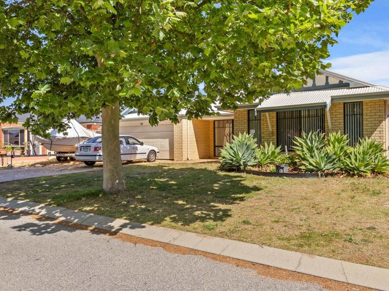 51 Merida Loop, Port Kennedy
