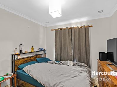 32 Connell Way, Girrawheen WA 6064