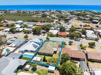 27 Scrivener Place, Halls Head WA 6210