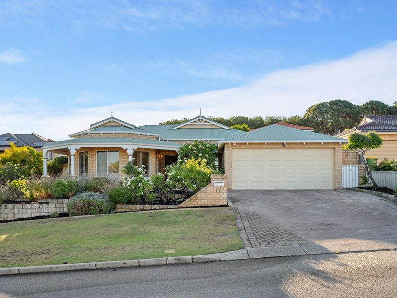 17 Stewart Way, Kardinya