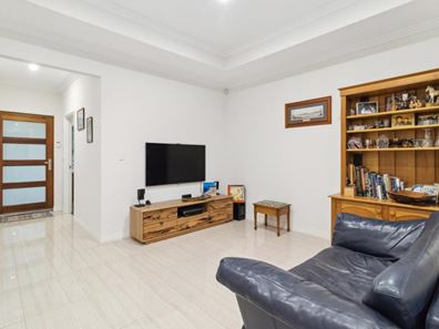 7A Myindee Way, Nollamara WA 6061