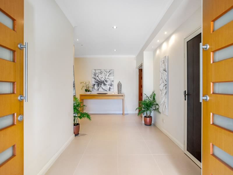 5 Bundoran Approach, Hilbert