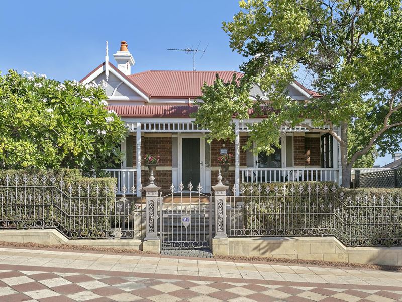 51 Lefroy Road, Beaconsfield