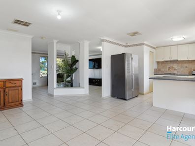 94A The Avenue, Warnbro WA 6169