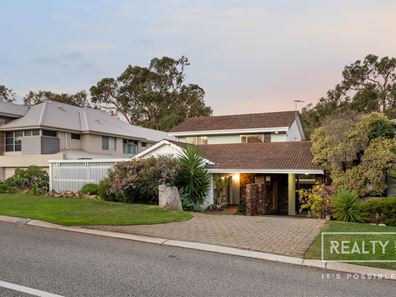 57 Arnott  Street, Trigg WA 6029