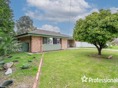 4 Elanora Road, Armadale WA 6112