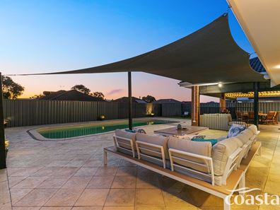 10 Harney Rd, Secret Harbour WA 6173