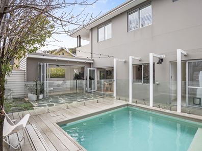 1 Maisie Crescent, Wembley Downs WA 6019