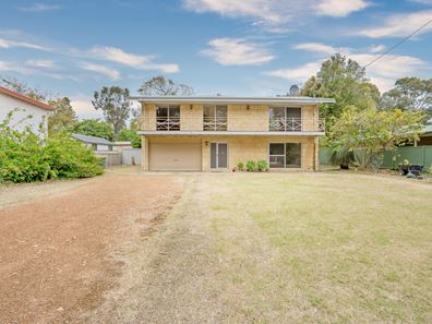 16 Redcliffe Road, Greenfields WA 6210