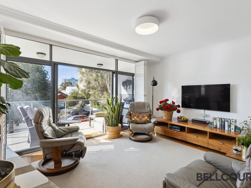 2/10 Hardy Street, South Perth