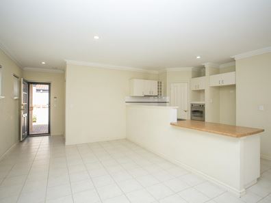 15B Hodges Place, Innaloo WA 6018