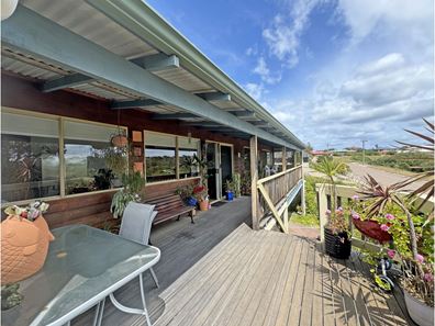 58 Phillips Street, West Beach WA 6450