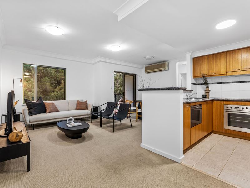 15/122 Mounts Bay Road, Perth WA 6000