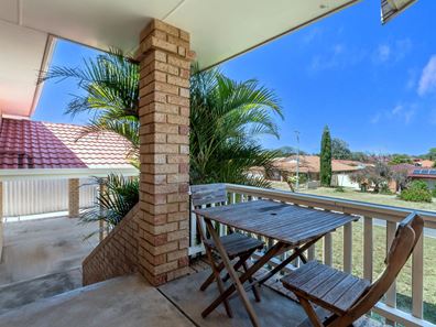 13 Maitland Place, Thornlie WA 6108