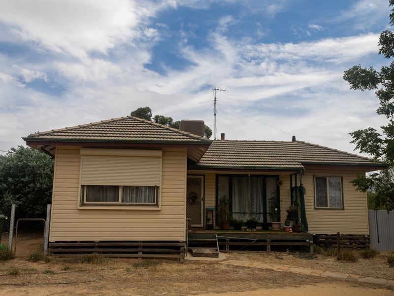 9 Aspland Street, Merredin