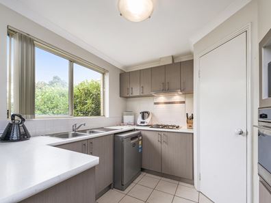 Unit 18/41-43 Sixth Rd, Armadale WA 6112