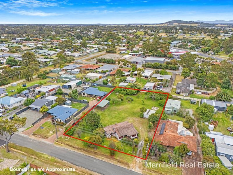 18 Edinburgh Road, Mckail WA 6330