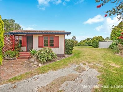 18 Edinburgh Road, Mckail WA 6330