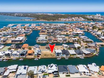 11 Sandpiper Island Retreat, Wannanup WA 6210