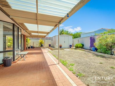 4 Avalon Way, Hammond Park WA 6164