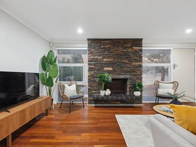 42 Broadway, Embleton WA 6062