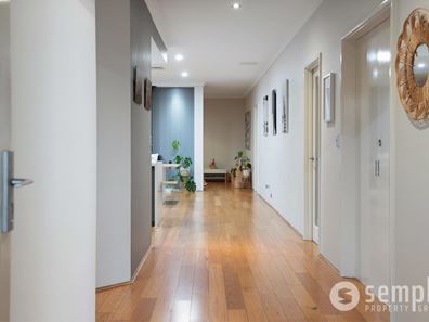 1 Aurora Drive, Atwell WA 6164