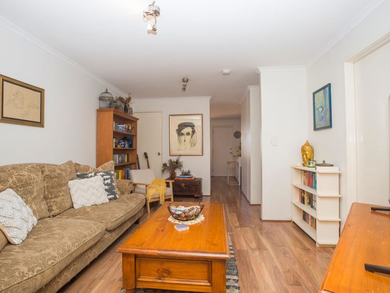 9/4 Ferguson Street, Maylands WA 6051