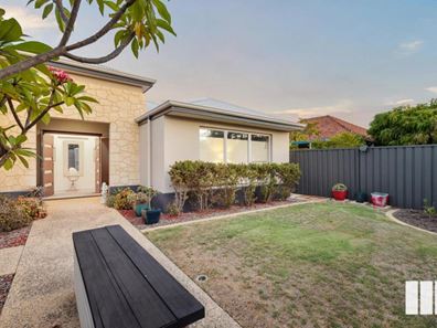 8 McKenzie Road, Shoalwater WA 6169