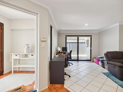 42 San Lorenzo Boulevard, Ellenbrook WA 6069