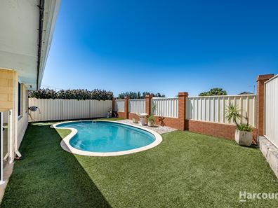 30 Nambi Parkway, Banksia Grove WA 6031