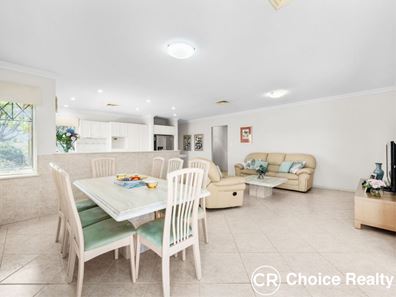 7A Atkinson Gardens, Leeming WA 6149
