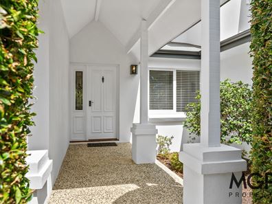 34 Stirk Road, Alfred Cove WA 6154