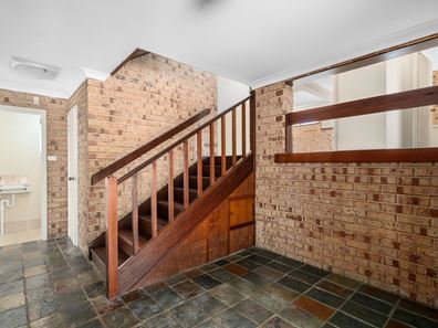 45 Oaklands Avenue, Halls Head WA 6210