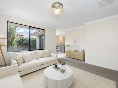 9/6 Bristol Street, Warnbro WA 6169