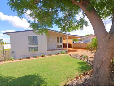 16 Ackland Street, Wongan Hills WA 6603