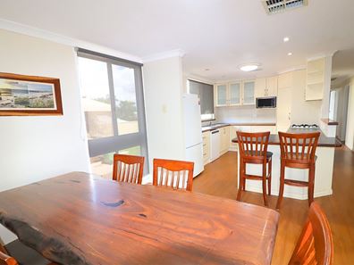 16 Ackland Street, Wongan Hills WA 6603