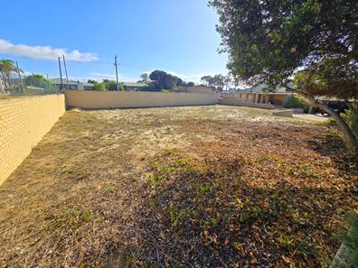 9/3 Raglan Street, Hopetoun WA 6348