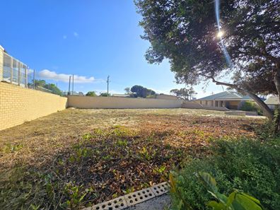 9/3 Raglan Street, Hopetoun WA 6348
