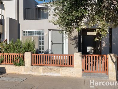 1/16 Cottage Street, Mandurah WA 6210