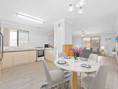 16/11 Louise St, Rockingham WA 6168