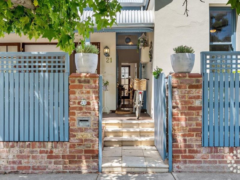 21 Lefroy Road, South Fremantle WA 6162