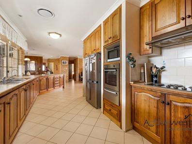 5 Amalda Place, Sunset Beach WA 6530